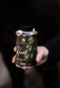 Load image into Gallery viewer, Hoof oil with brush Avocado & Macadamia