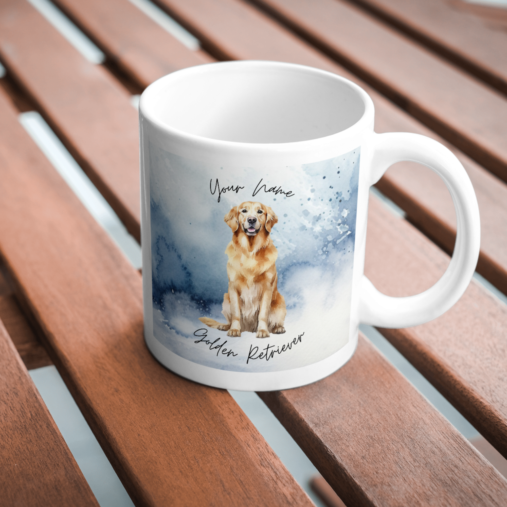 Personalisierte Tasse mit Golden Retriever Motiv und Aquarell-Hintergrund. Individuelle Gestaltung mit Namen möglich – das perfekte Geschenk für Hundeliebhaber.