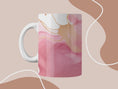 Load and play video in Gallery viewer, Personalisierte Tasse mit Shetland Sheepdog Motiv und rosa-goldenem Aquarell-Hintergrund. Individuelle Namensgestaltung möglich – ideales Geschenk für Hundefans.