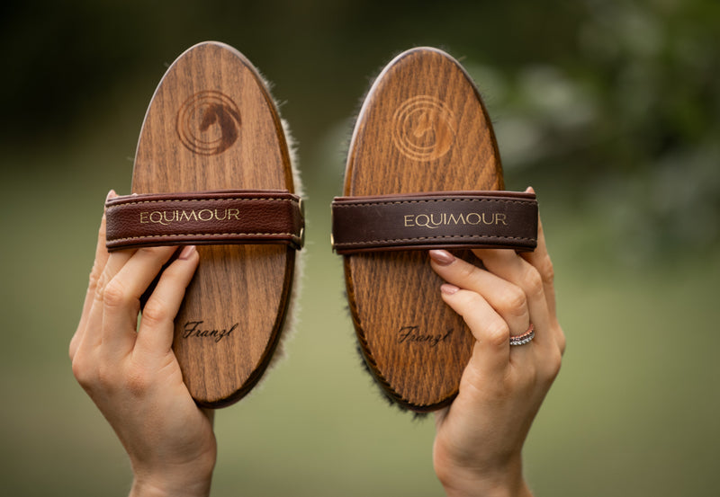Personalisierte Pferdebürste & Pferdegeschenke mit Gravur