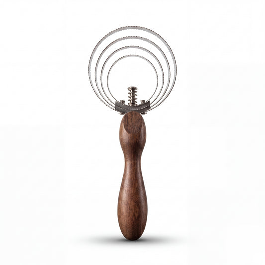 Federstriegel aus Edelstahl & Holz